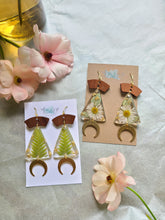 Load image into Gallery viewer, Mother's Day Collection- botanical moons, hammered brass with wooden top