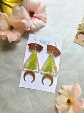 Load image into Gallery viewer, Mother's Day Collection- botanical moons, hammered brass with wooden top