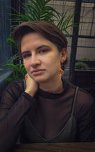 Load image into Gallery viewer, Fall Collection- simple marigolds with clasp earrings