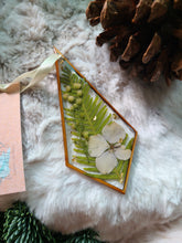 Load image into Gallery viewer, Holiday Ornament- geometric shapes with pressed flowers