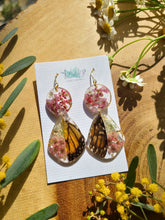 Load image into Gallery viewer, Spring Butterfly Collection- embedded Monarch Wings in resin and pink Yarrows