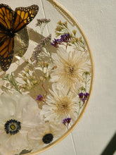 Load image into Gallery viewer, Large Monarch Butterfly Garden wall hanging, 10 inches in diameter, clear background, golden sun