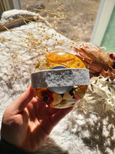 Load image into Gallery viewer, Tea ligh candle holder, orange slices, real dried flower in resin, organic pebbled shape
