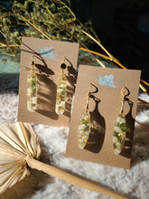 Load image into Gallery viewer, Baby's Breath earrings