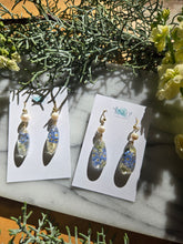 Load image into Gallery viewer, Forget-me-not Earrings