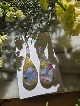 Load image into Gallery viewer, Garden Hydrangea Earrings