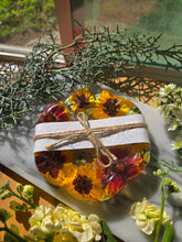 Load image into Gallery viewer, Bubble Edged Fall Flower Tray, 5 inches