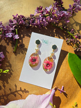 Load image into Gallery viewer, Little tea tree blossom on golden posts