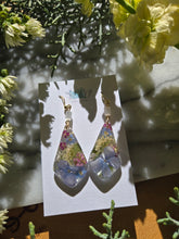 Load image into Gallery viewer, Garden Hydrangea Earrings
