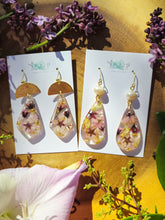 Load image into Gallery viewer, Pink plum blossom Earrings
