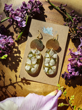 Load image into Gallery viewer, Little white blossom earrings