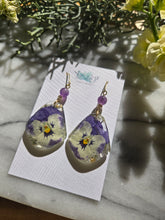 Load image into Gallery viewer, Garden viola earrings