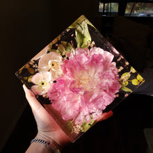 Load image into Gallery viewer, *DOWN PAYMENT* Custom Bridal Bouquet Preservation