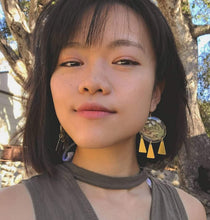 Load image into Gallery viewer, Fern dangles, real pressed flower in resin, bohemian statement earring