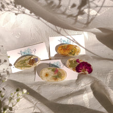 Load image into Gallery viewer, Fall flower barrettes, real pressed flowers in resin, French auto-lock barrette back, handmade hair clips, 2.25 inches clips