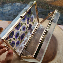 Load image into Gallery viewer, Rectangular Violet Clutch, resin clutch, removable golden crossbody chain, 8 inches x 4.5 inches