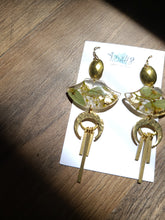 Load image into Gallery viewer, Spring translucent collection- Moon Beam eucalyptus, baby's breath, real pressed flowers in resin