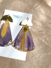 Load image into Gallery viewer, Iris Petal Dangles, real pressed flower in resin, hammered brass