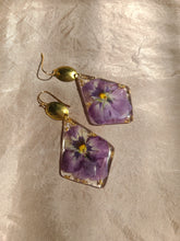 Load image into Gallery viewer, Violet Dangles, real pressed flower in resin, bohemian statement earring