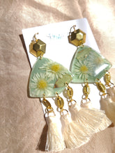 Load image into Gallery viewer, Spring collection- Daisy dangle , real pressed flower in resin, cream tassel