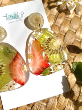 Load image into Gallery viewer, Summer Fruity Collection- Strawberry kiwi drop with stainless steel stud top