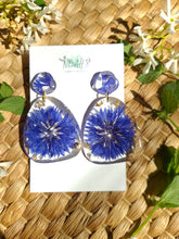 Load image into Gallery viewer, Summer bachelor's button with stainless steel stud top