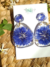 Load image into Gallery viewer, Summer bachelor's button with stainless steel stud top