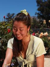 Load image into Gallery viewer, Summer Fruity Collection- Strawberry kiwi drop with stainless steel stud top