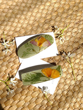 Load image into Gallery viewer, Large 3 inch California Poppy barrettes, real pressed flowers in resin, French auto-lock