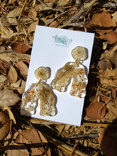 Load image into Gallery viewer, Fall flower arch, bohemian arch, lucite earring