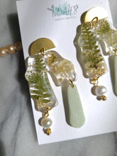Load image into Gallery viewer, Vintage Chic Collection-mismatched pair, mixed medium earrings( resin, clay, pearl) stainless steel stud top