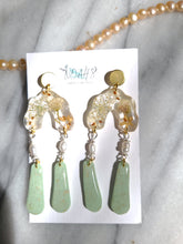 Load image into Gallery viewer, Vintage chic collection- mixed medium earrings( resin, clay, pearl) stainless steel stud top