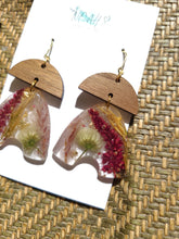 Load image into Gallery viewer, Fall Collection- Simple Amaranthus Garden Arch, walnut wood top