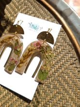 Load image into Gallery viewer, Fall Collection- Botanical Garden Rainbow Arch, mustard celosia with yarrow