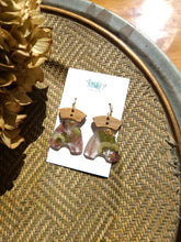 Load image into Gallery viewer, Fall Collection- Simple Garden Arch, walnut wood top