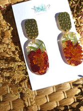 Load image into Gallery viewer, Fall Collection - Marigold Garden Capsule, Brass Stud stop with stainless steel post