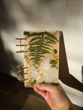 Load image into Gallery viewer, Orchid A6 Garden notebook,  4.2 inches x 6.9 inches, customizable inside, customizable notebook rings