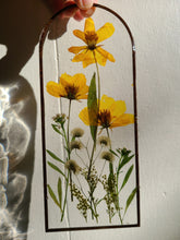 Load image into Gallery viewer, Wall Decor- Unique wooden frame, Capsule shaped, real pressed flowers