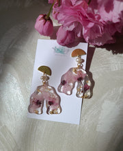 Load image into Gallery viewer, Spring Collection- Blossom dangles, scalloped arch, freshwater pearl, brass top with stainless steel posts