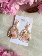 Load image into Gallery viewer, Spring Collection- Blossom dangles, natural pebble shape, freshwater pearl