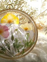 Load image into Gallery viewer, Round California Poppy Clutch, resin clutch, removable golden crossbody chain, 7 inches in diameter