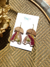 Load image into Gallery viewer, Fall Collection- Simple Amaranthus Garden Arch, walnut wood top