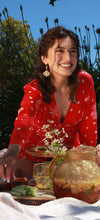 Load image into Gallery viewer, Vintage chic collection- scalloped fan