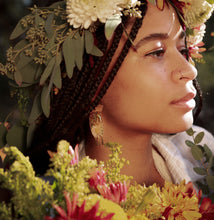 Load image into Gallery viewer, Fall Collection-Blush Yarrow garden , Walnut wood stud top with stainless steel post