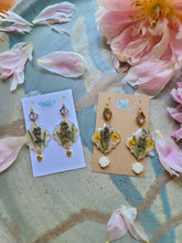 Load image into Gallery viewer, Flower Tile Collection- Vintage Glass Bead, Lavender  Earrings
