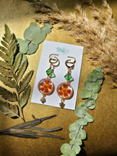 Load image into Gallery viewer, Fall Collection- simple marigolds with clasp earrings
