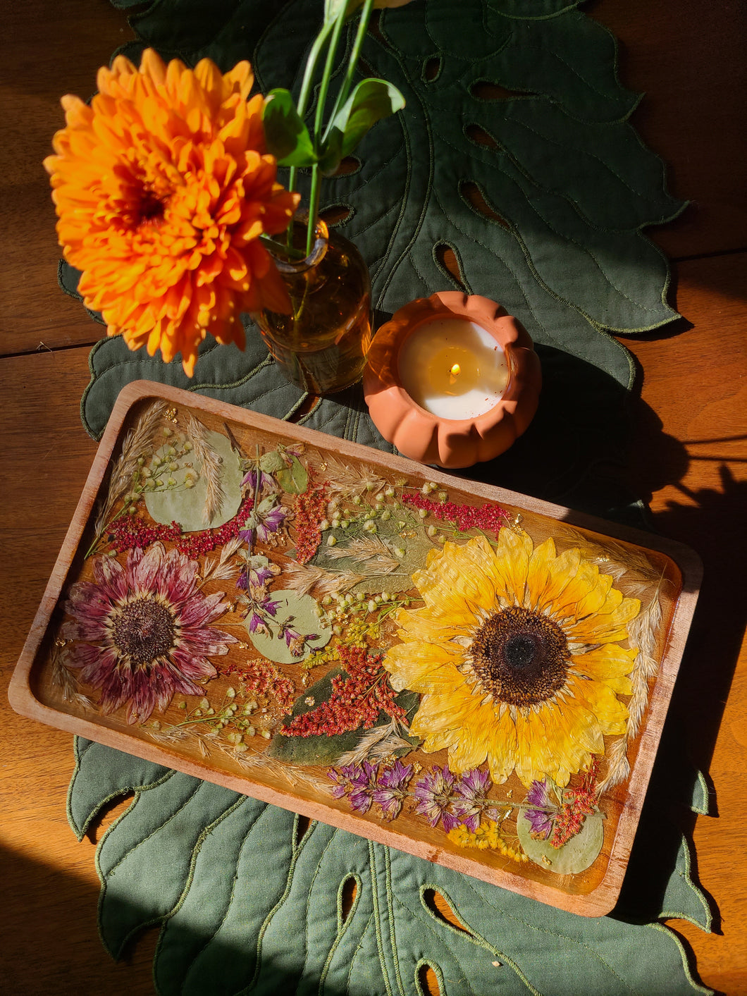 Large Rectangle Wooden Sunflower Vanity Tray, 13.5inches x 8 inches, real pressed flower in resin, FDA food safe resin