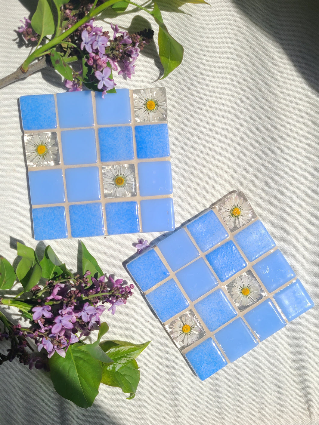 Tiled Coaster- Little Spring Daisy, 4x4, light blue