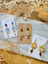 Load image into Gallery viewer, Spring flowers- small shaped assortment earrings
