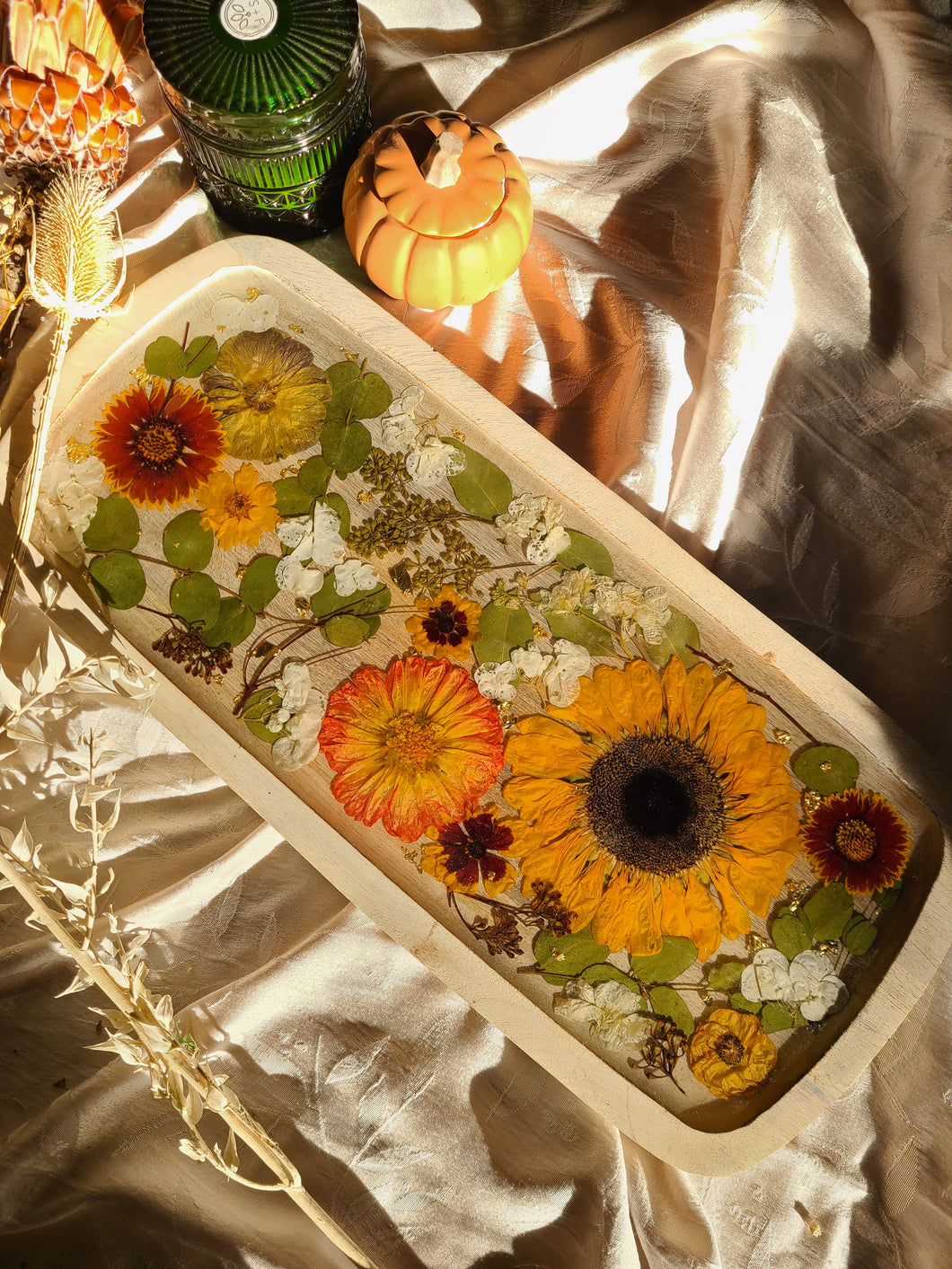 Large sunflower charcuterie board, 20 x 9 inches, solid wood tray, made with FDA food safe resin